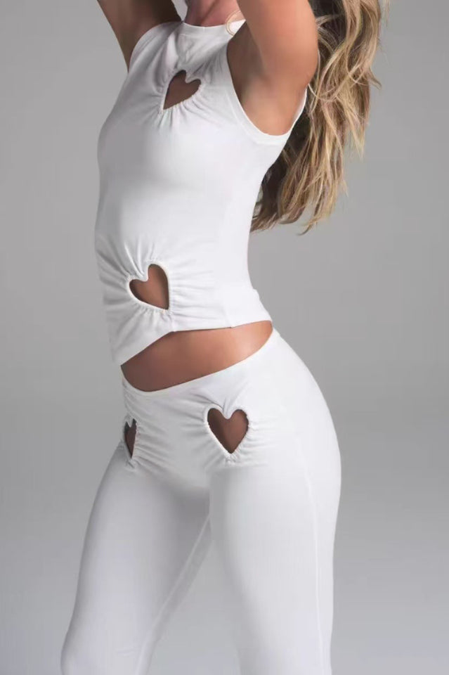 SKIMS Heart Flare Leggings Set | Dress In Beauty SKIMS Heart Flare Leggings Set | Dress In Beauty