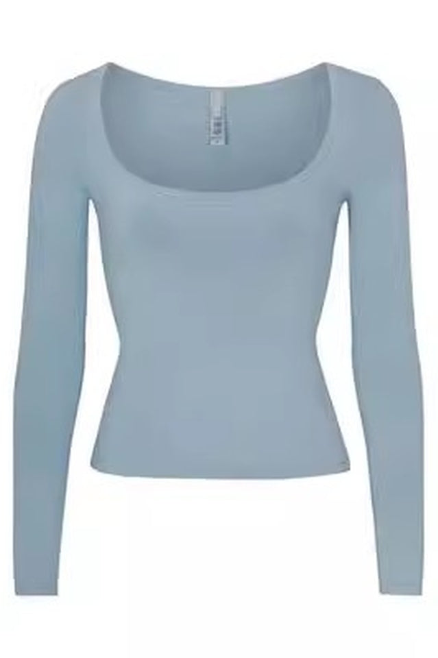 Fits Everybody Long Sleeve T-Shirt | Dress In Beauty Fits Everybody Long Sleeve T-Shirt | Dress In Beauty