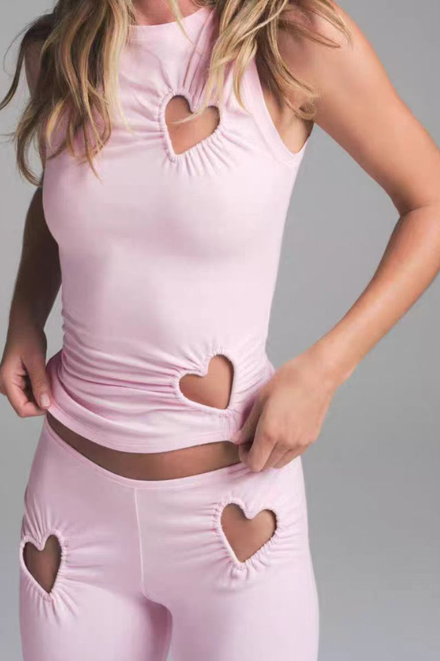 SKIMS Heart Flare Leggings Set | Dress In Beauty SKIMS Heart Flare Leggings Set | Dress In Beauty