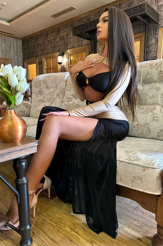 Pineapple-Embellished Cut-Out Maxi Dress | Dress In Beauty Pineapple-Embellished Cut-Out Maxi Dress | Dress In Beauty