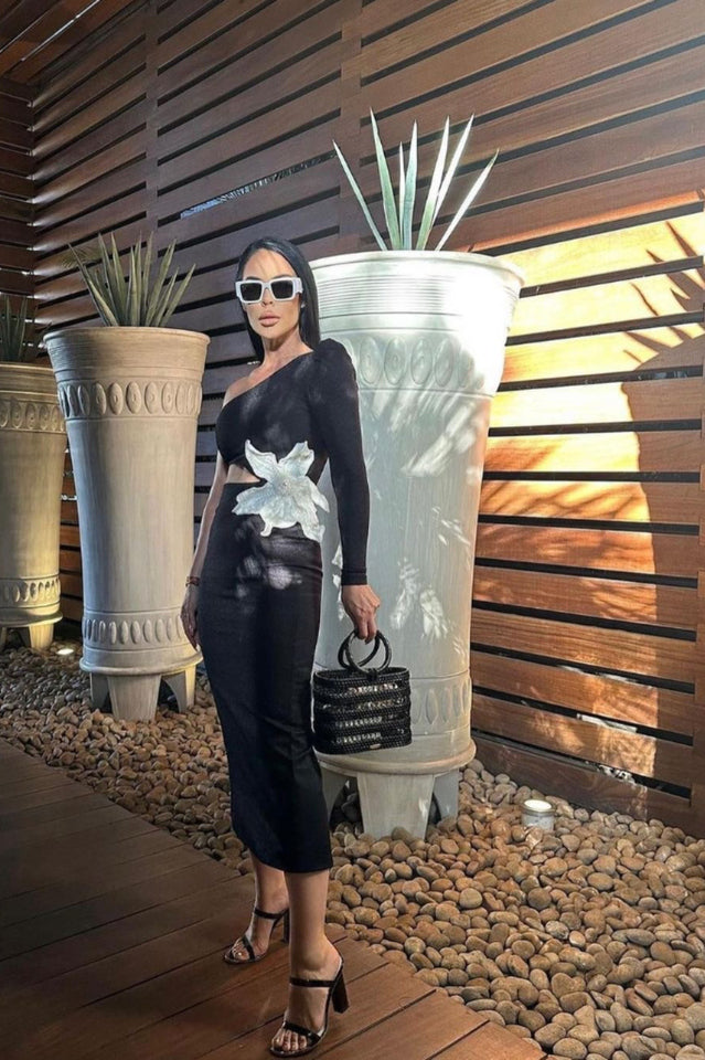 Angelica One-Shoulder Flower Appliqué Dress | Dress In Beauty Angelica One-Shoulder Flower Appliqué Dress | Dress In Beauty