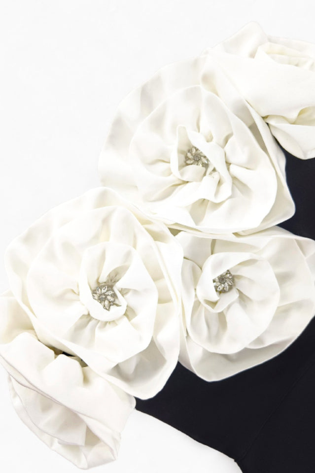 Solene Flower Bandage Dress | Dress In Beauty Solene Flower Bandage Dress | Dress In Beauty