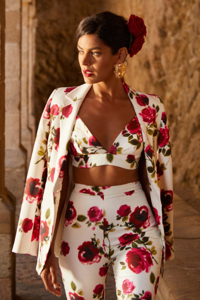 Taning 3 Piece Set With Roses | Dress In Beauty Taning 3 Piece Set With Roses | Dress In Beauty