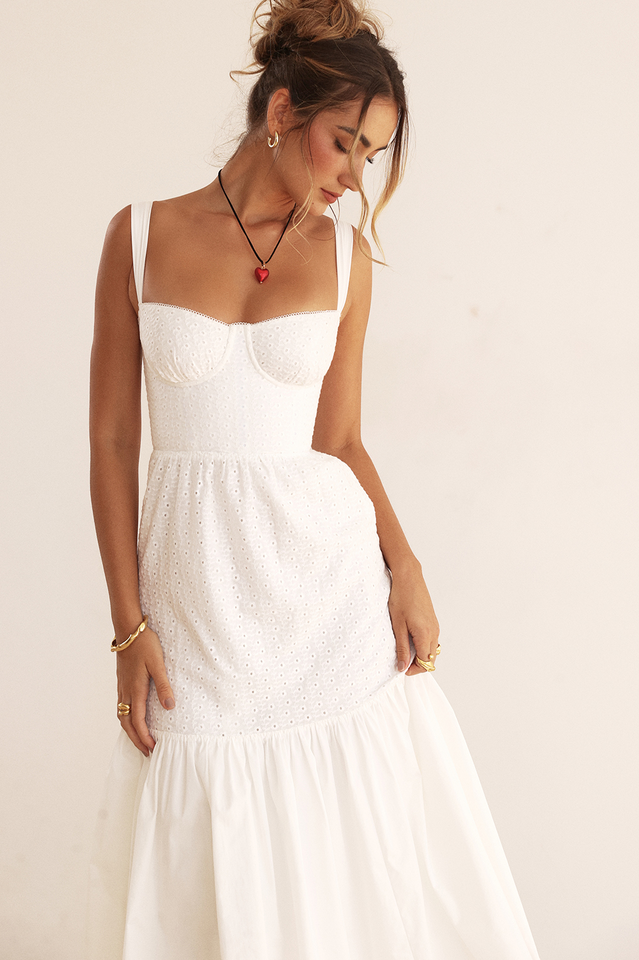 Elia White Broderie Anglaise Midi Dress | Dress In Beauty Elia White Broderie Anglaise Midi Dress | Dress In Beauty