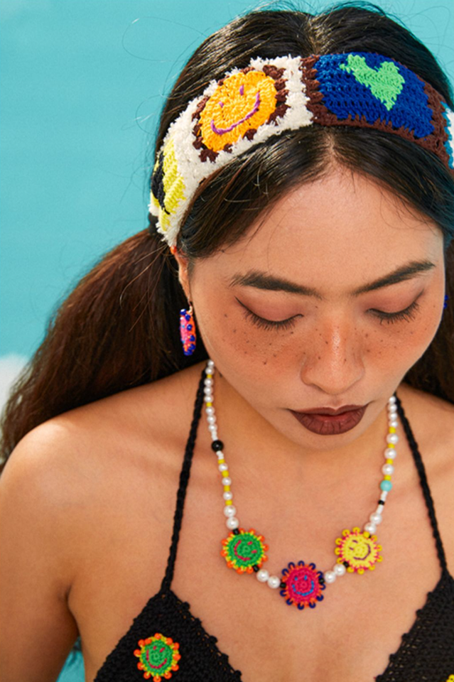 Handmade Smile Pattern Knit Headband | Dress In Beauty Handmade Smile Pattern Knit Headband | Dress In Beauty