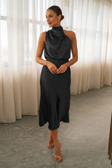 Halter Sleeveless Satin Bridesmaid Dress | Dress In Beauty Halter Sleeveless Satin Bridesmaid Dress | Dress In Beauty