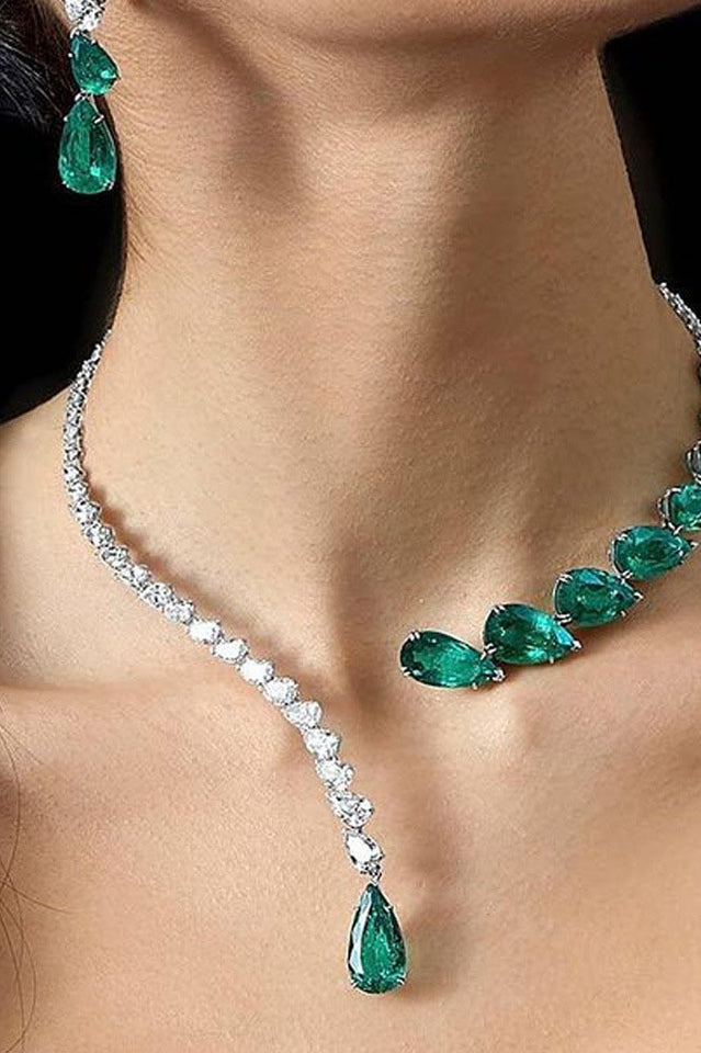 Faye Emerald Necklace | Dress In Beauty