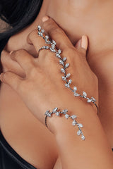 Rhinestone Knuckle Ring | Dress In Beauty