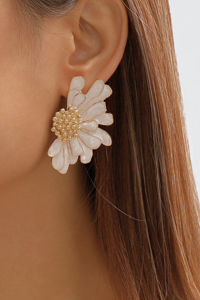 Sibyl Demi Flower Earrings | Dress In Beauty