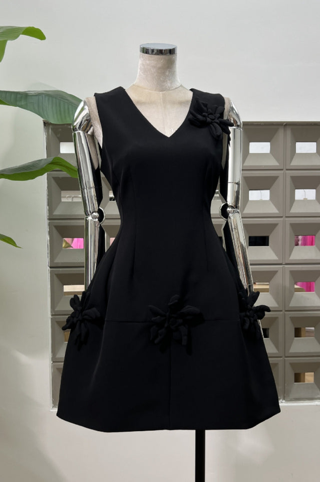 Bertina Floral Applique Mini Dress | Dress In Beauty