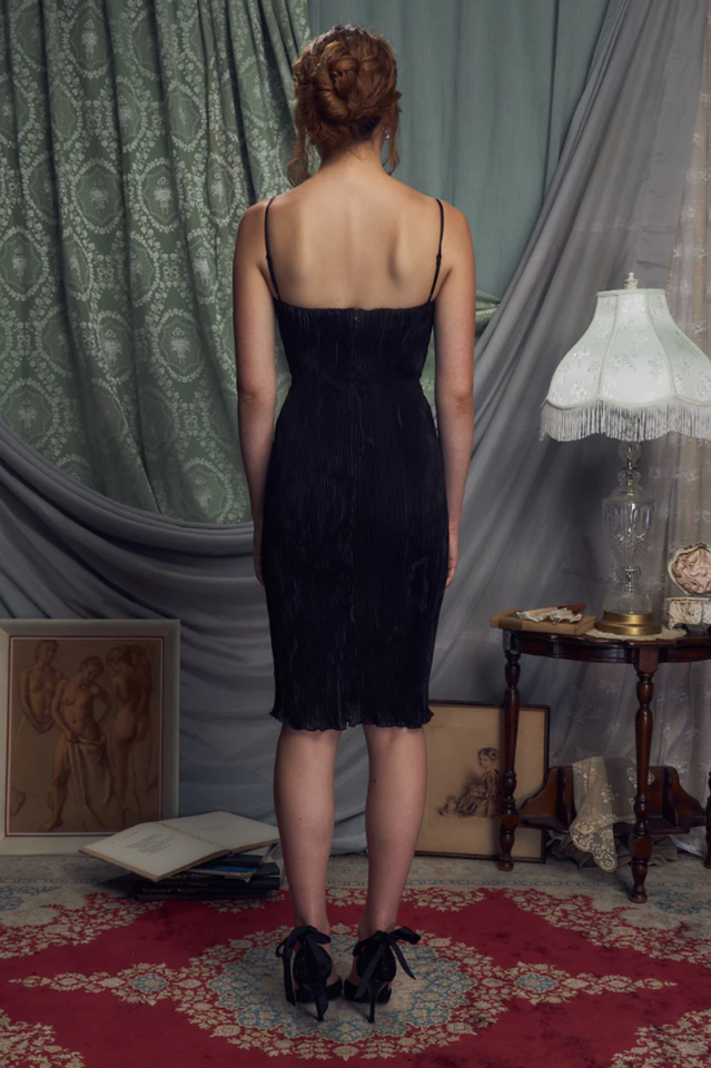 The Black Iris Pleated Midi Dress | Dress In Beauty