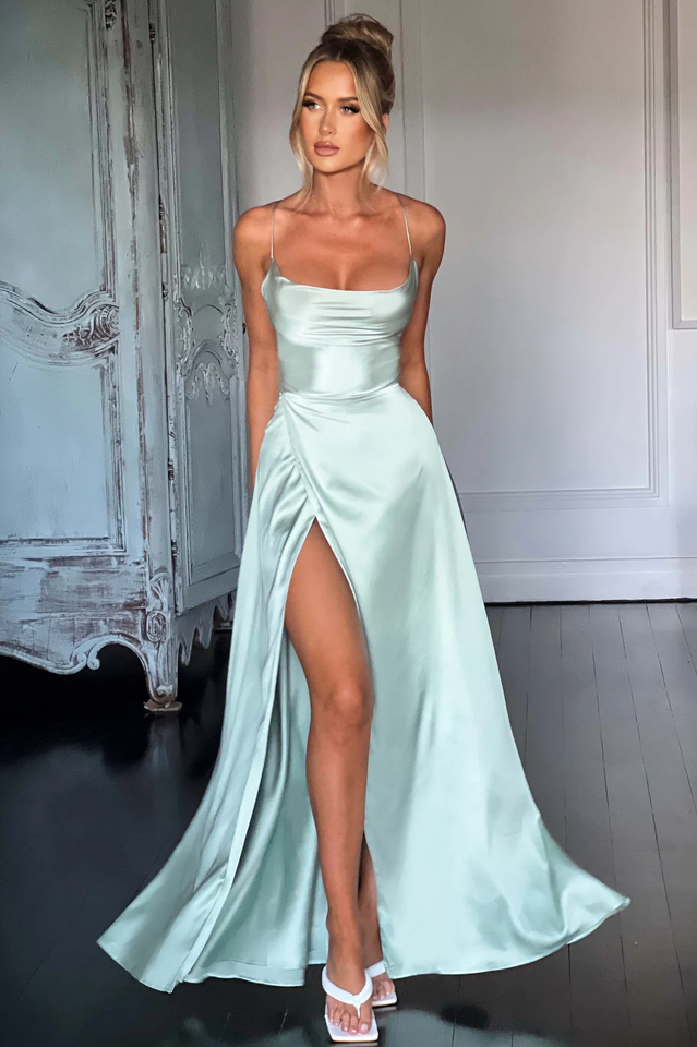 Ladivine CJ527-Scoop Gown | Dress In Beauty