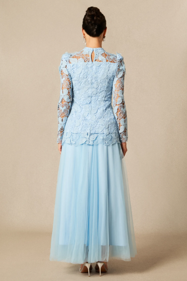 Elizabeth Butterfly Embroidered Lace Set | Dress In Beauty