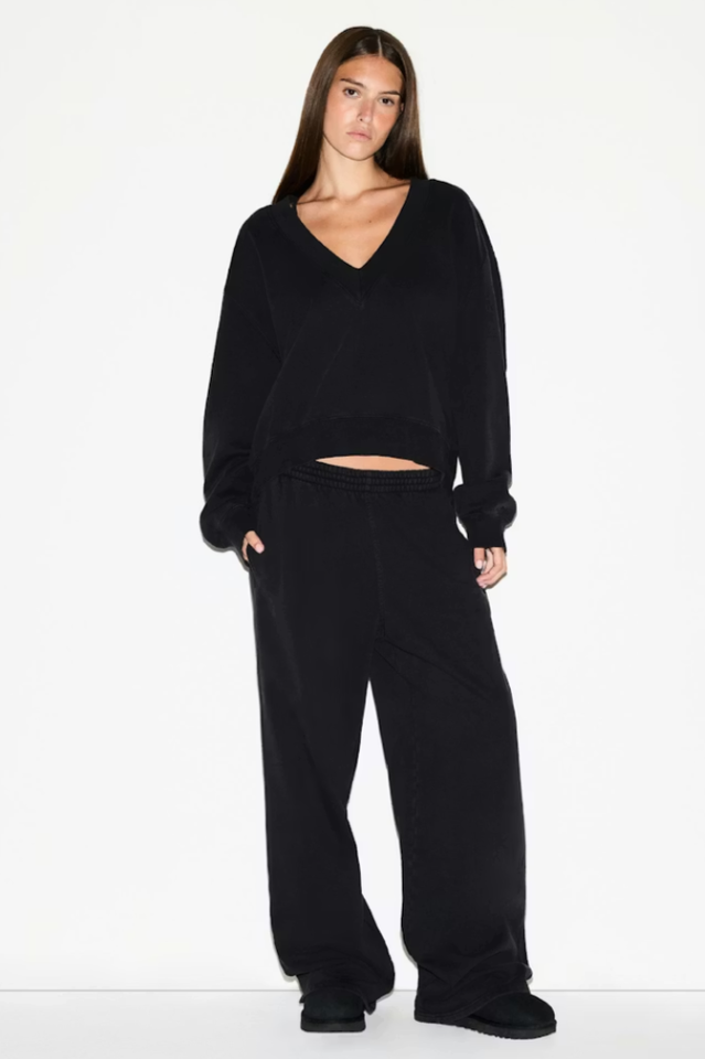 Skims Oversized V Neck Pullover | Dress In Beauty