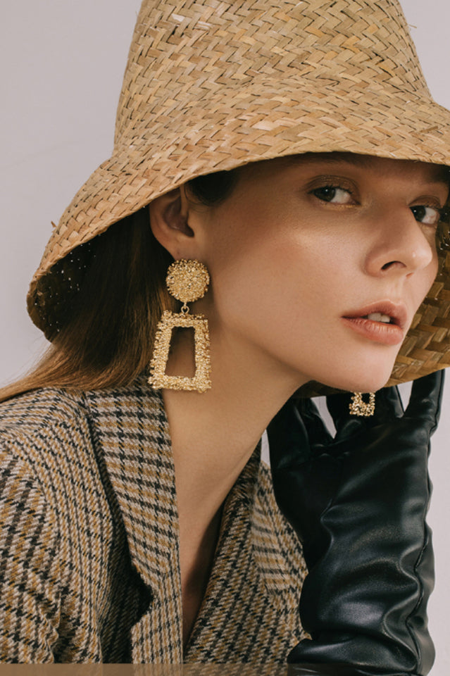 Classic Emmy Drop Earrings - Dress In Beauty
