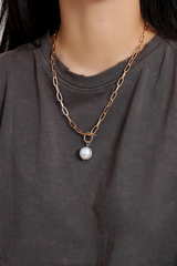 Faux Pearl Pendant Chain Necklace - Dress In Beauty