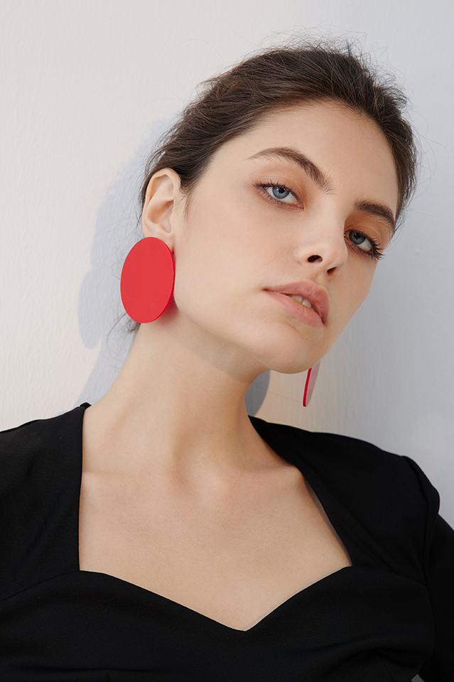 Acrylic Ring Earrings | Dress In Beauty